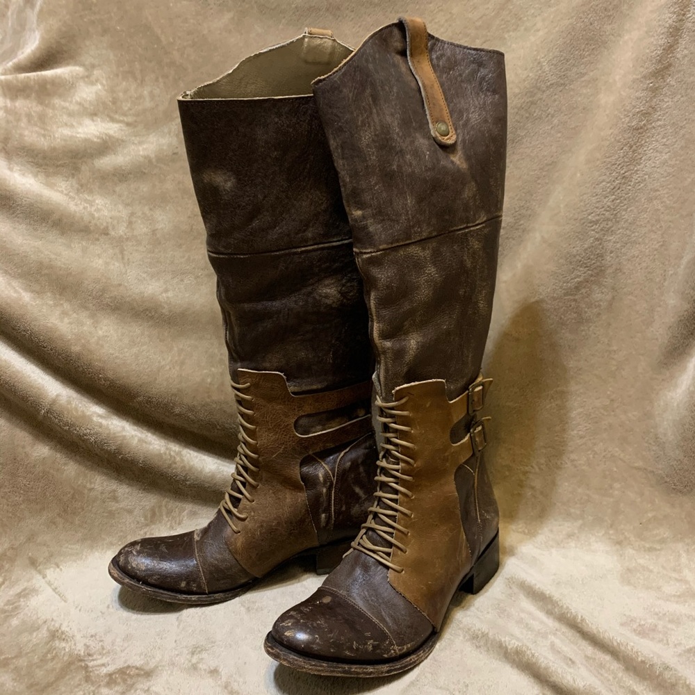BEAUTIFUL FREEBIRD BY STEVEN SADDLE RIDING BOOTS.